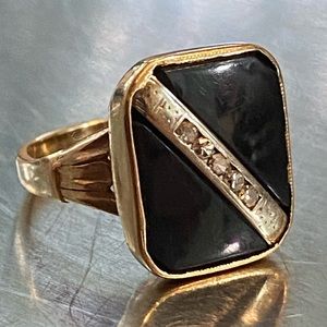 14K Vintage Onyx & Diamond Ring. Size 5